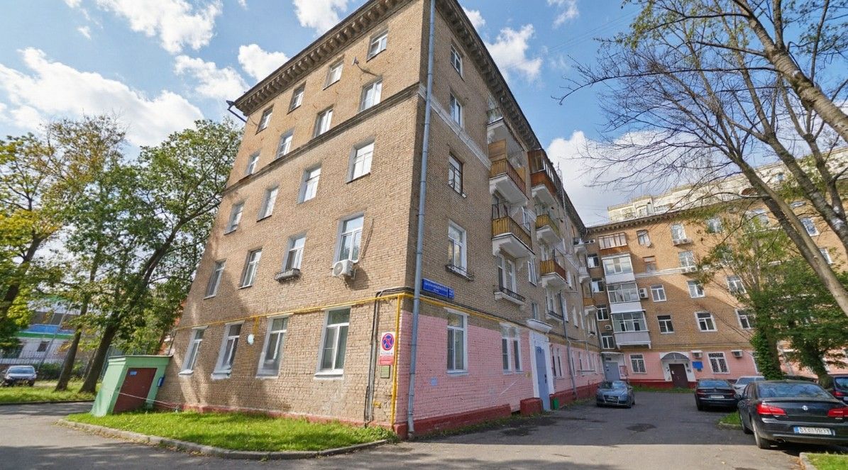 фасад дома, здание по адресу г Москва, ул Большая Черёмушкинская, д 32 к 2